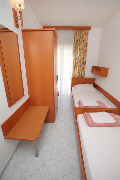 Apartments Mjm Trogir Bilik gambar